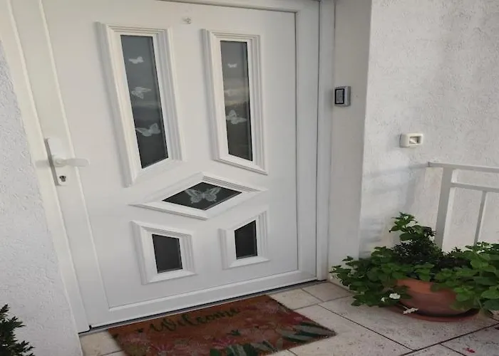 Appartement Ana With Sea View - Two Bedroom With Terrace And Sea View *
